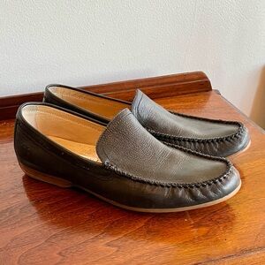 Men’s Frye Lewis Venetian Black Leather Loafers Size 11.5